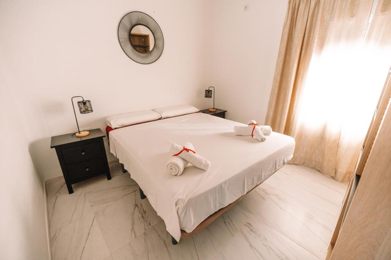 Shiny Nab Super Family Apartment Малага Екстериор снимка